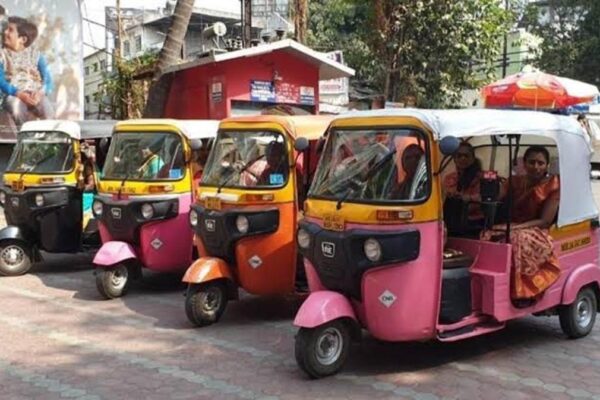 If men drive a pink auto in Chennai, it will be confiscated!-District Collector Rashmi Siddharth