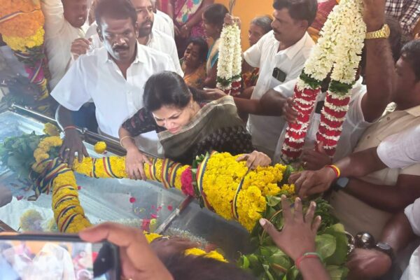 Soumya Anbumani pays tearful tribute to the passing of PMK senior executive M.P.C. Rajendran!