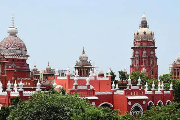 Death sentence of youth who killed student by pushing her in front of a train reduced to life imprisonment: High Court verdict!