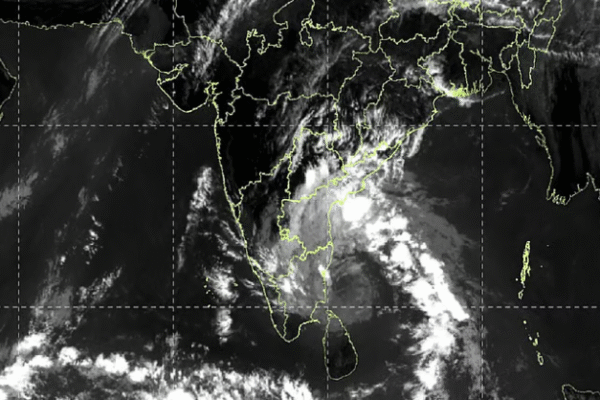 Cyclone Titva approaching Tamil Nadu - Moving speed and situation!