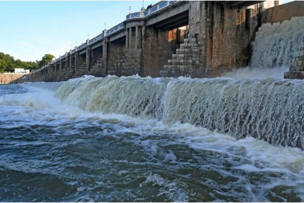 Excess water discharge from Poondi Lake: Increase to 3000 cubic feet per second!